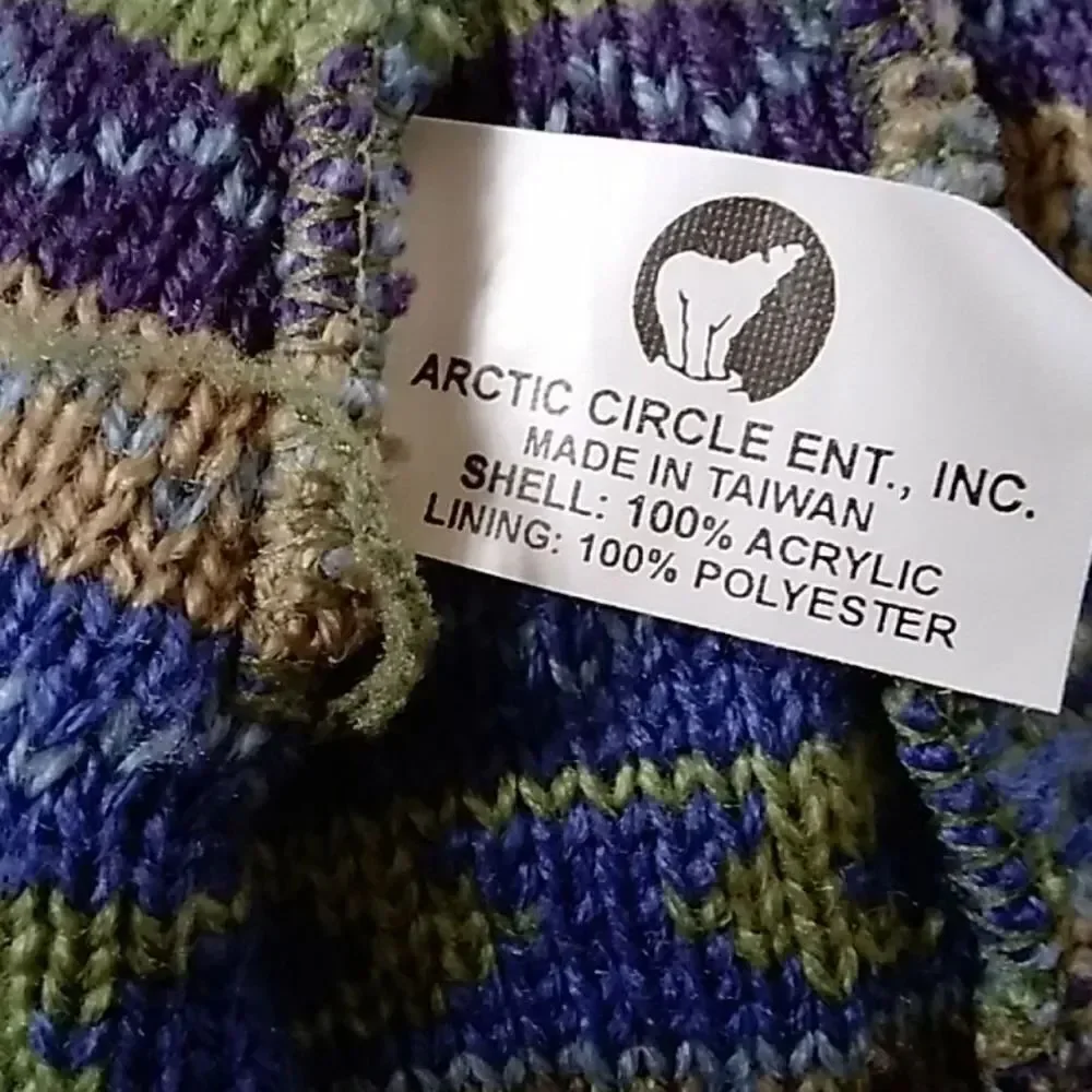 10/$50 ALASKA EMBROIDERED KNITTED WINTER HAT